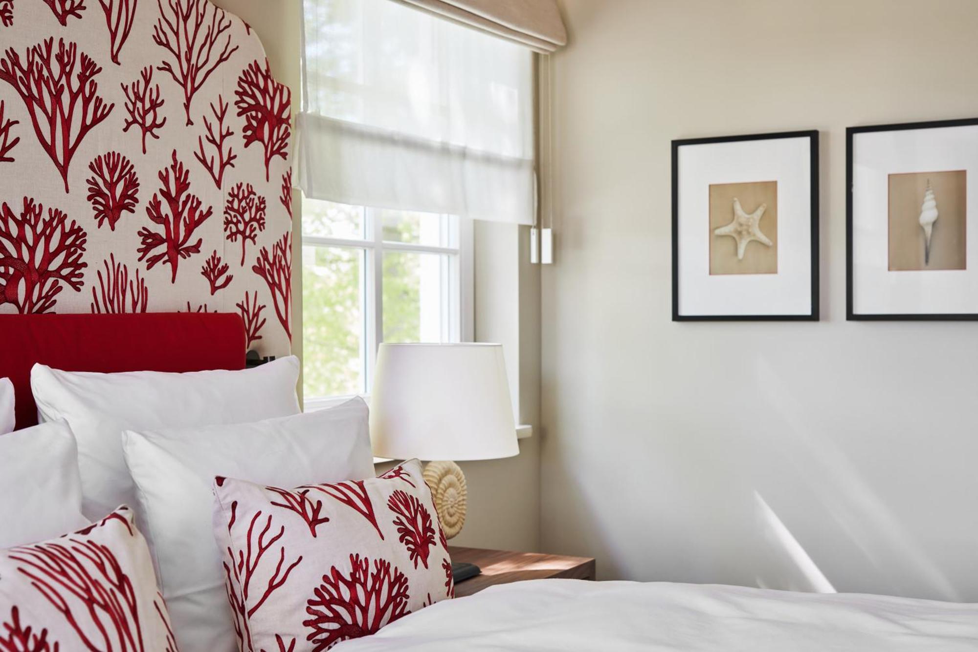 Strandhotel Цингст Екстер'єр фото A bedroom at the Inn