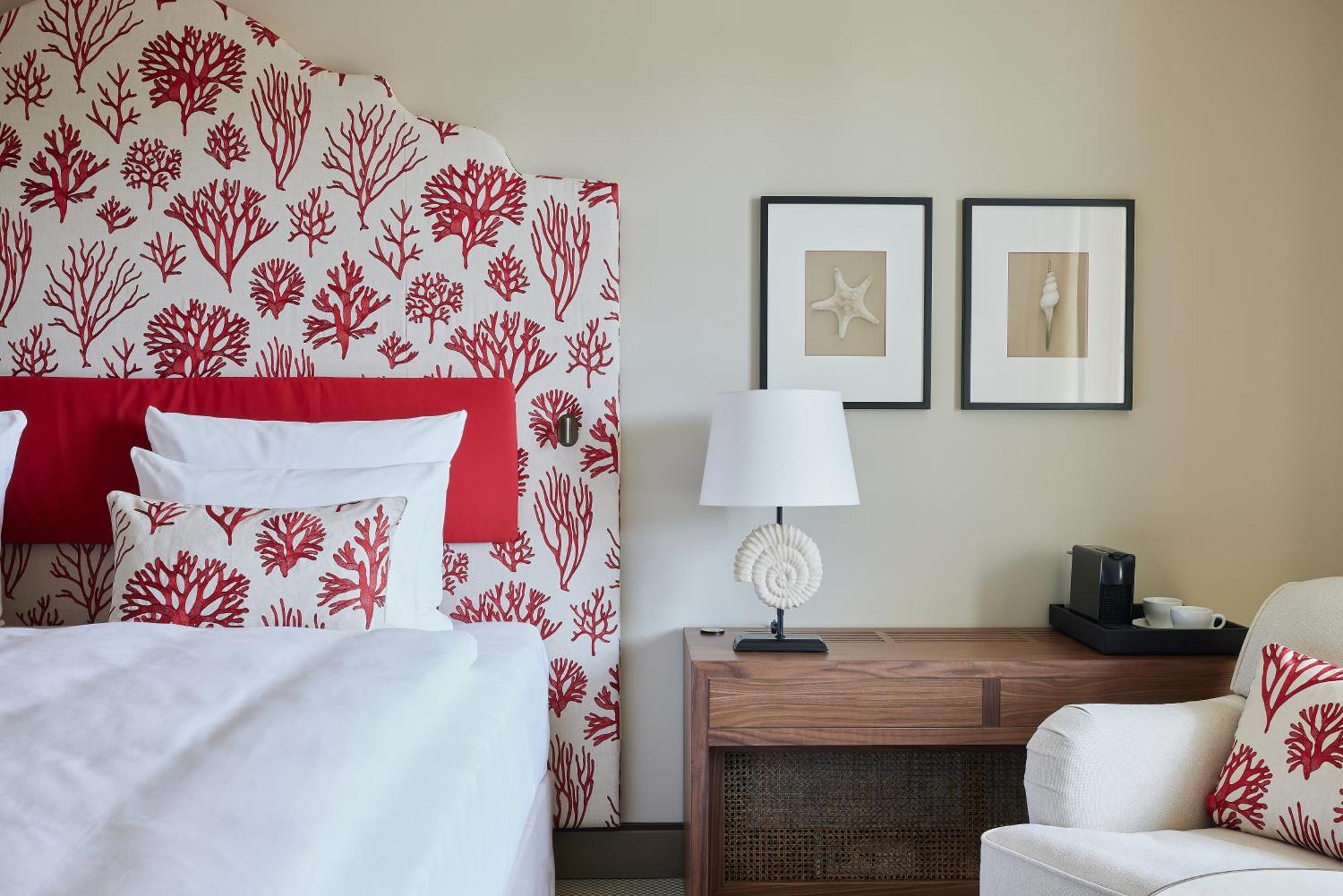 Strandhotel Цингст Екстер'єр фото A bedroom at the Hotel du Cap-Eden-Roc